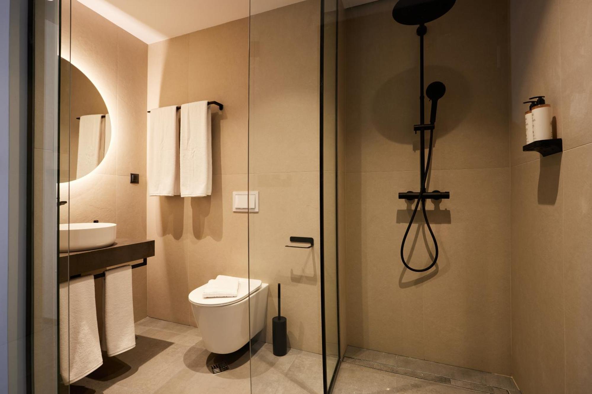 Bizarre Boutique Hotel Варна Экстерьер фото