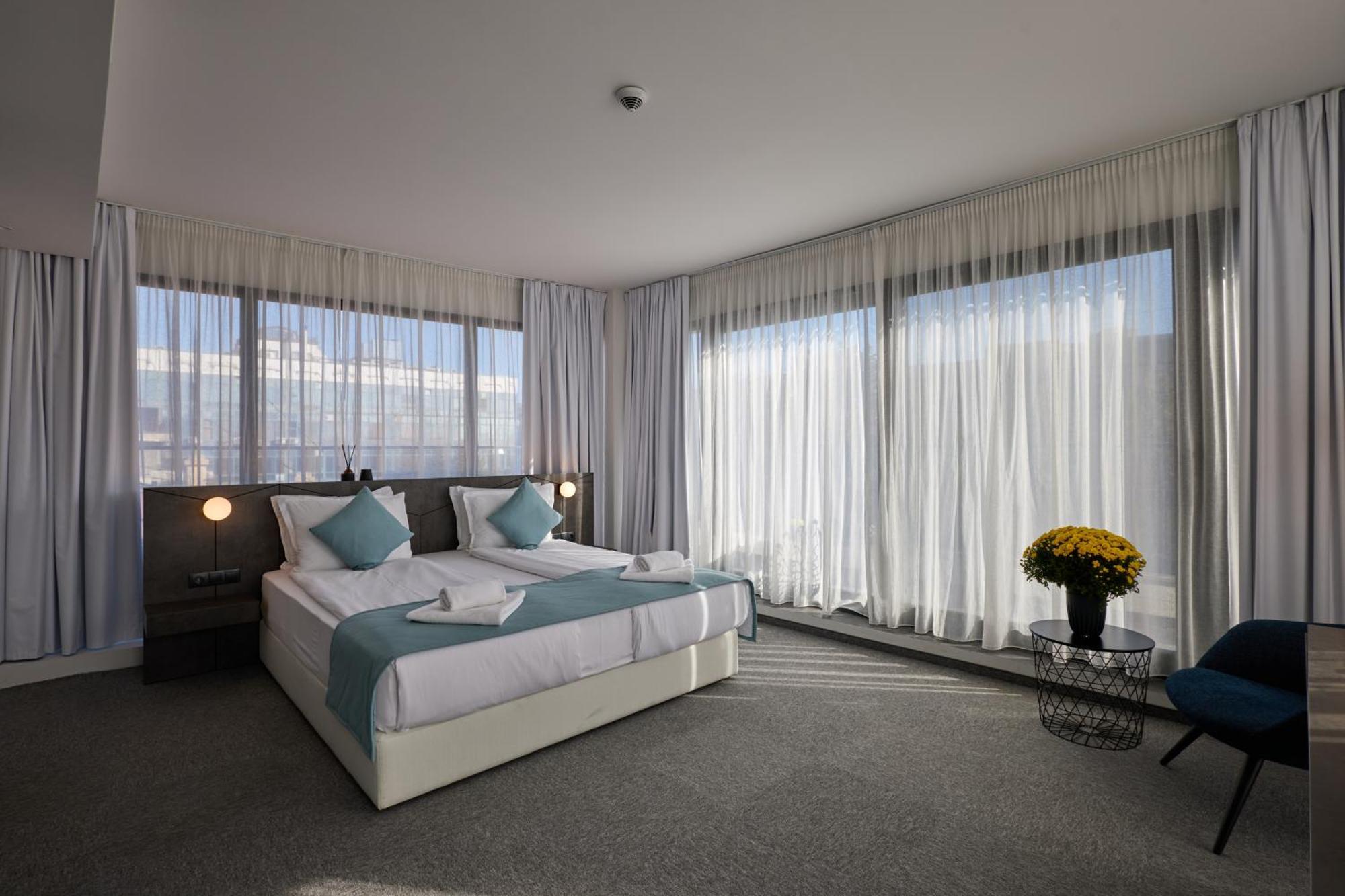 Bizarre Boutique Hotel Варна Экстерьер фото